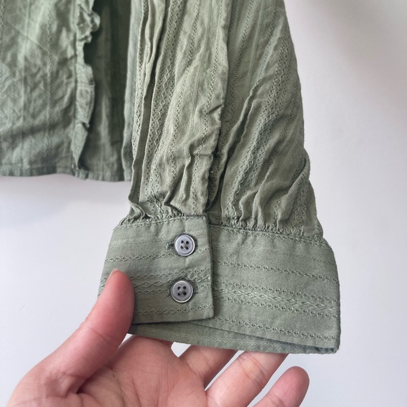 Loft Green Ruffle Cropped Blouse Top Size Large - Picture 7 of 9